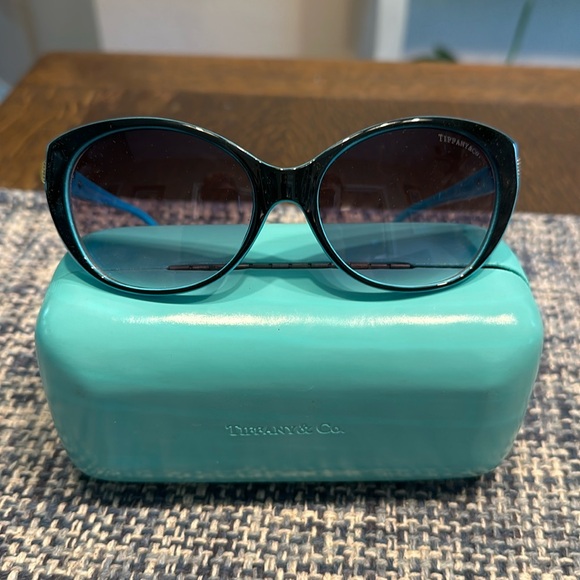 Tiffany & Co Cateye Sunglasses - Almost New!!! main image 4